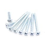 Ablaképítő csavar